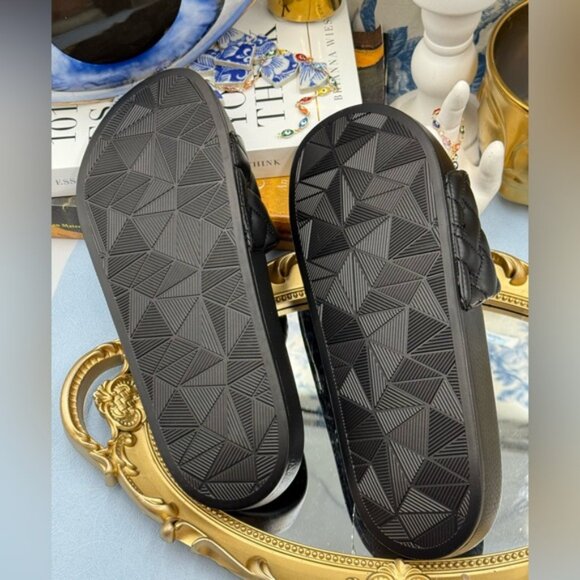 🆕 KURT GEIGER LONDON 🧿 NWOT Meena Eagle Slide, Quilted Black - Sz 39 US 8.5 - Picture 10 of 12